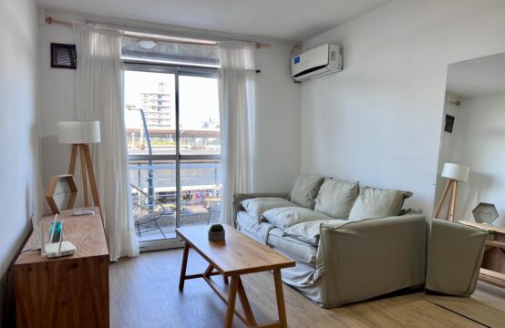 Constitución 685 02 04